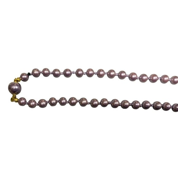 Vintage Elegant Long Strand Purple Lavender Faux Pearl Necklace - Picture 3 of 4